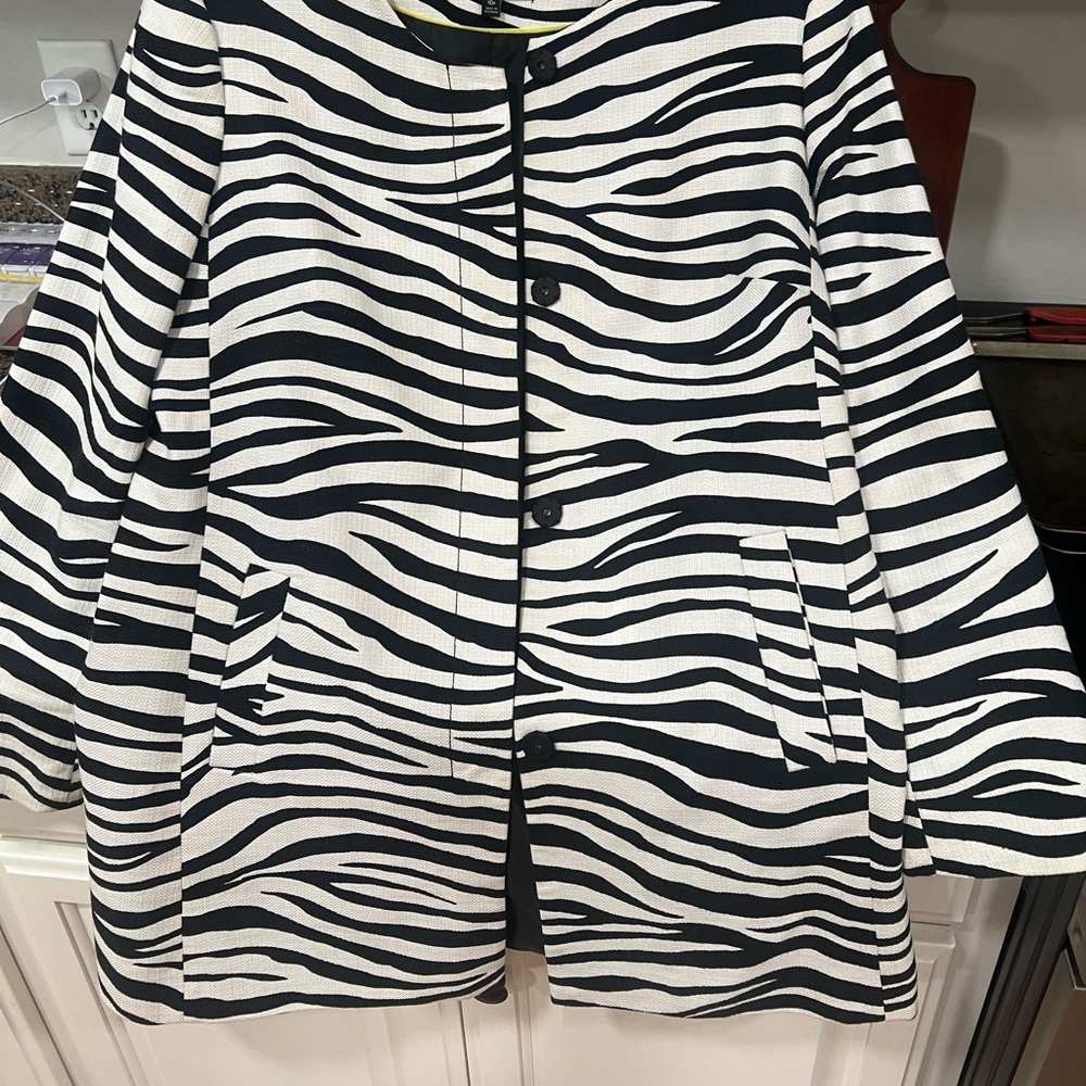 Talbots Black and White Zebra Print Blazer - Picture 5 of 16